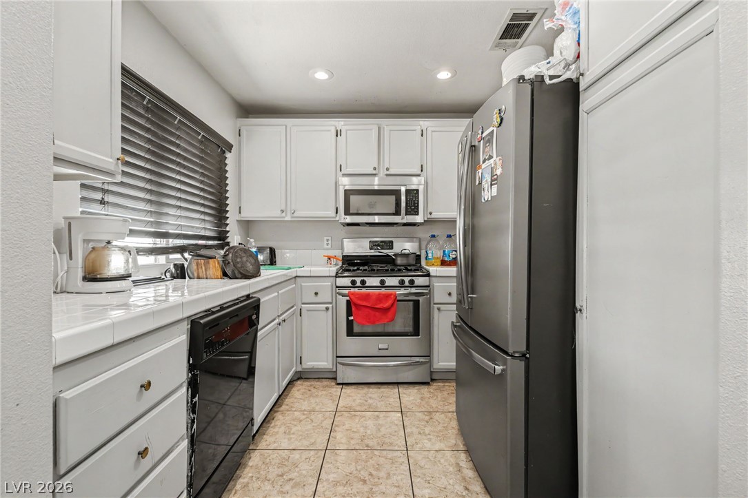 Photo 6 of 24, 5534 Indigo Hills Street