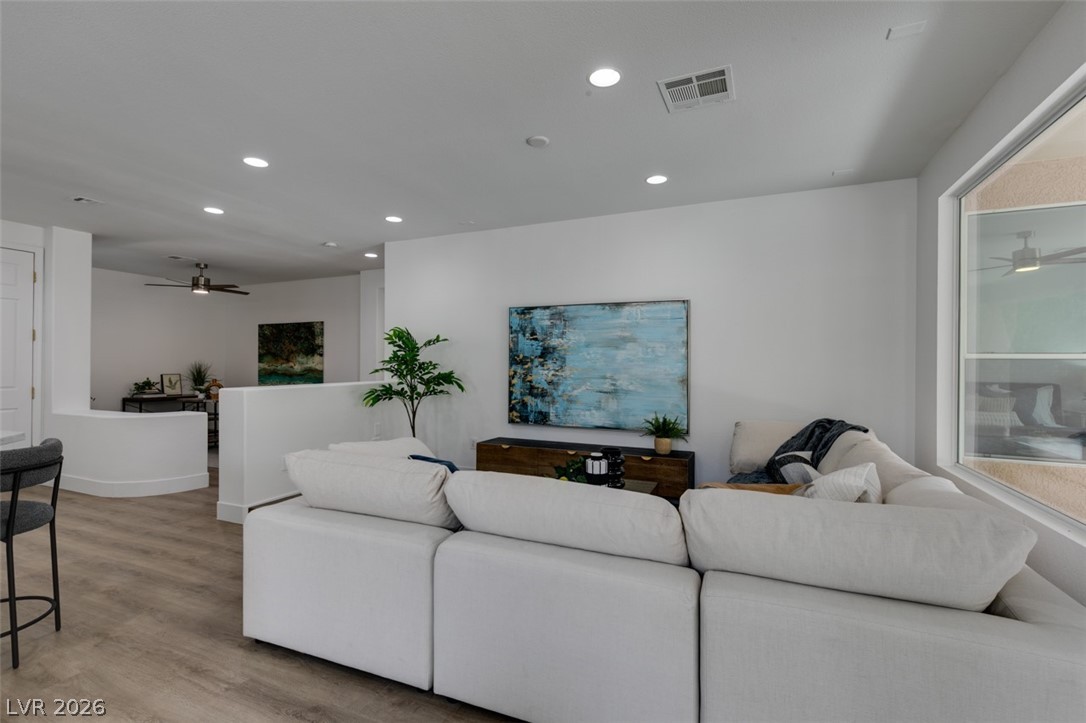 Photo 14 of 43, 5029 Alfingo Street