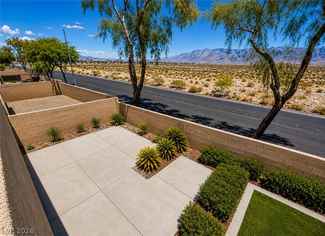 Photo 9 of 38, 9044 Black Elk Avenue