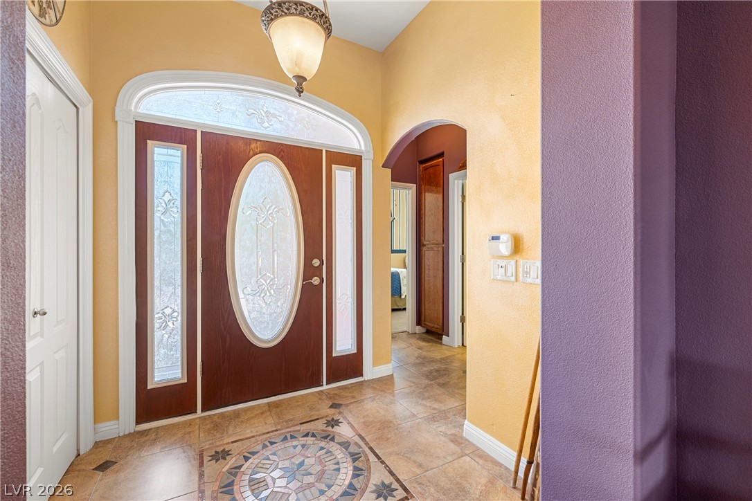 Photo 5 of 1830 E Fuchsia Street