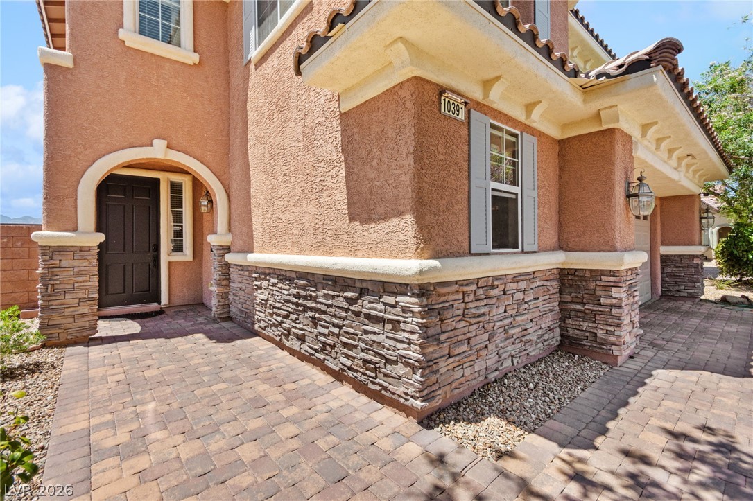 Photo 7 of 51, 10391 Montes Vascos Drive