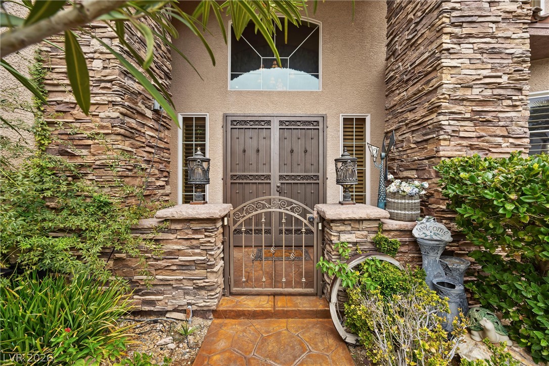 Photo 5 of 36 Misty Springs Court