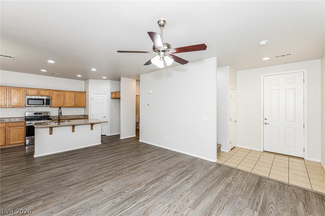 Photo 7 of 27, 10225 Yarmouth Sea Court