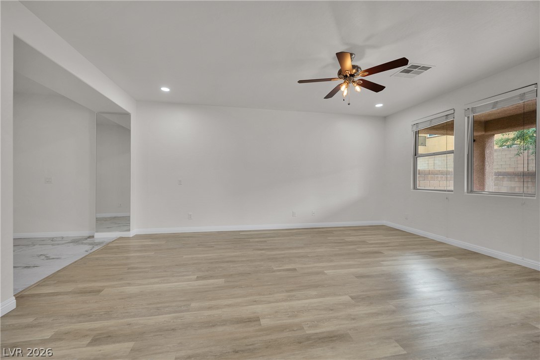 Photo 5 of 771 White Dogwood Court