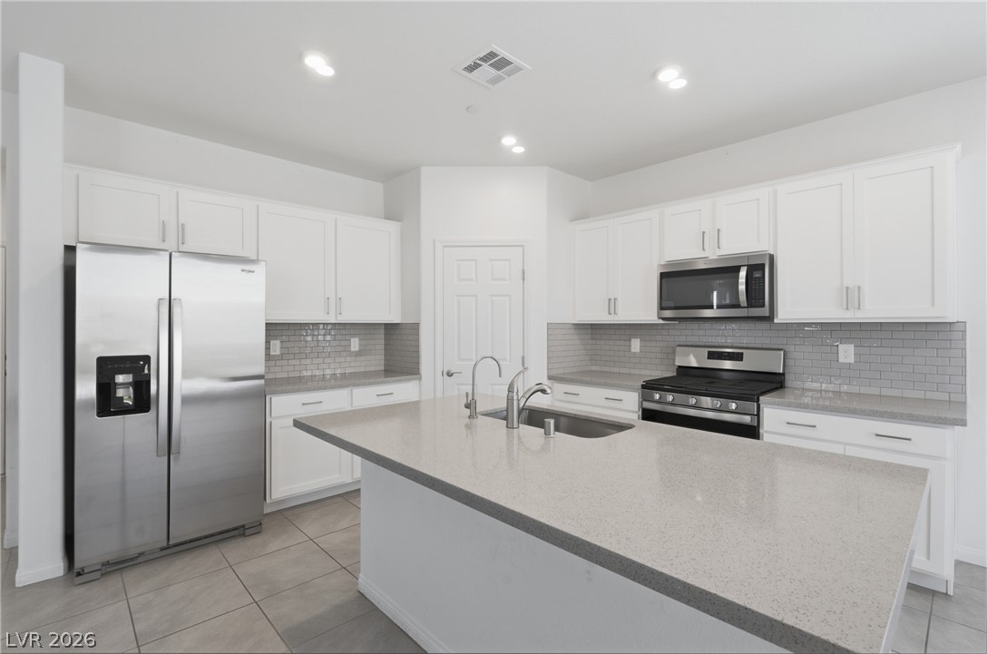 Photo 3 of 10920 Oregano Avenue