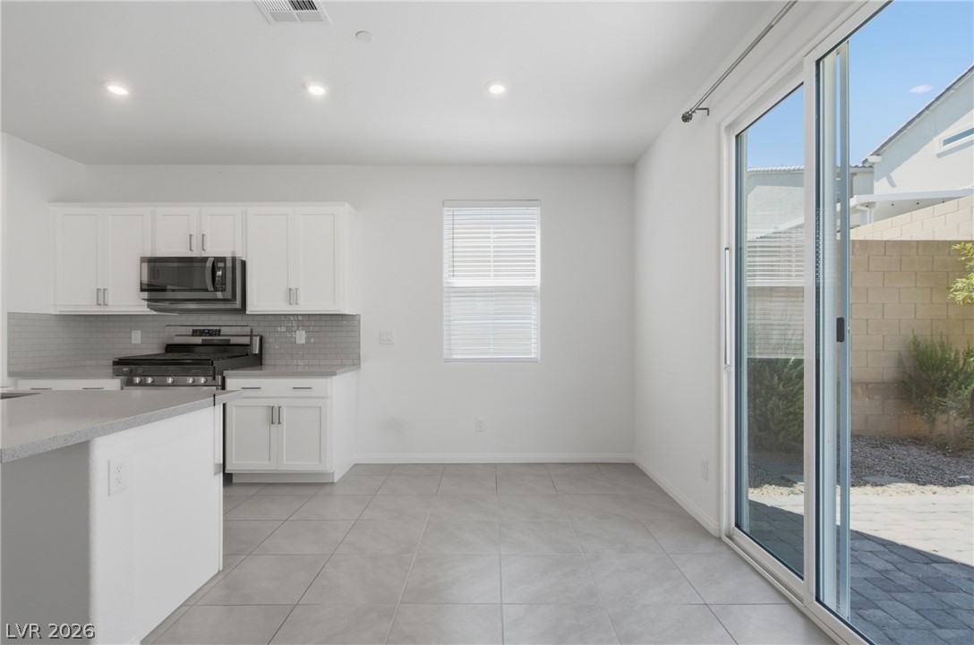 Photo 5 of 10920 Oregano Avenue