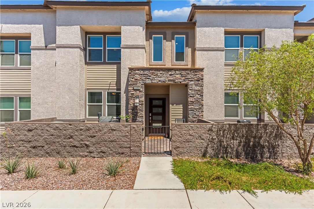 335 Laurel Peak Drive, Henderson 89015