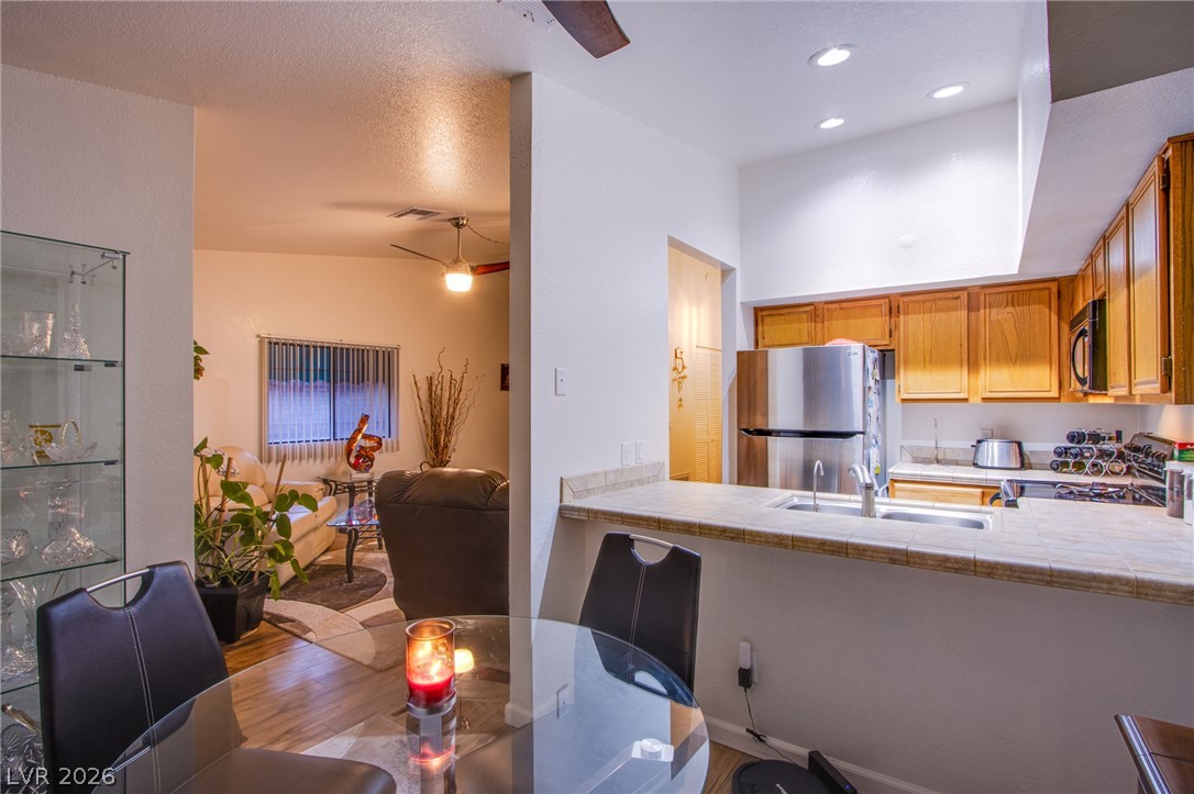 Photo 10 of 23, 2225 Pine Breeze Lane #206