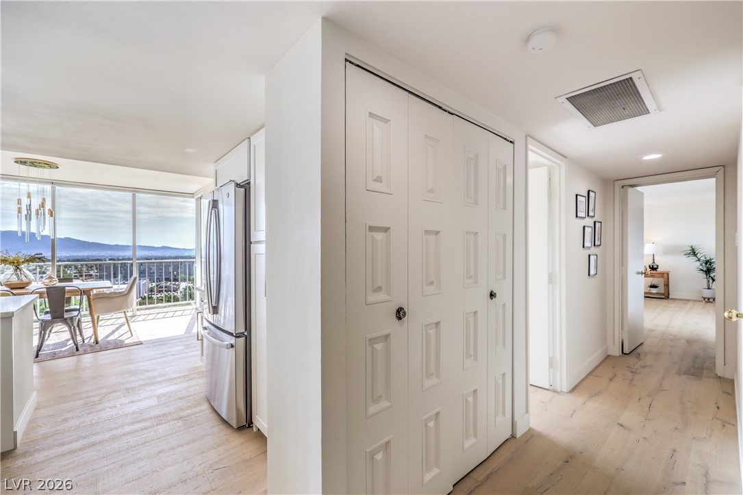 Photo 10 of 46, 3111 Bel Air Drive #14B