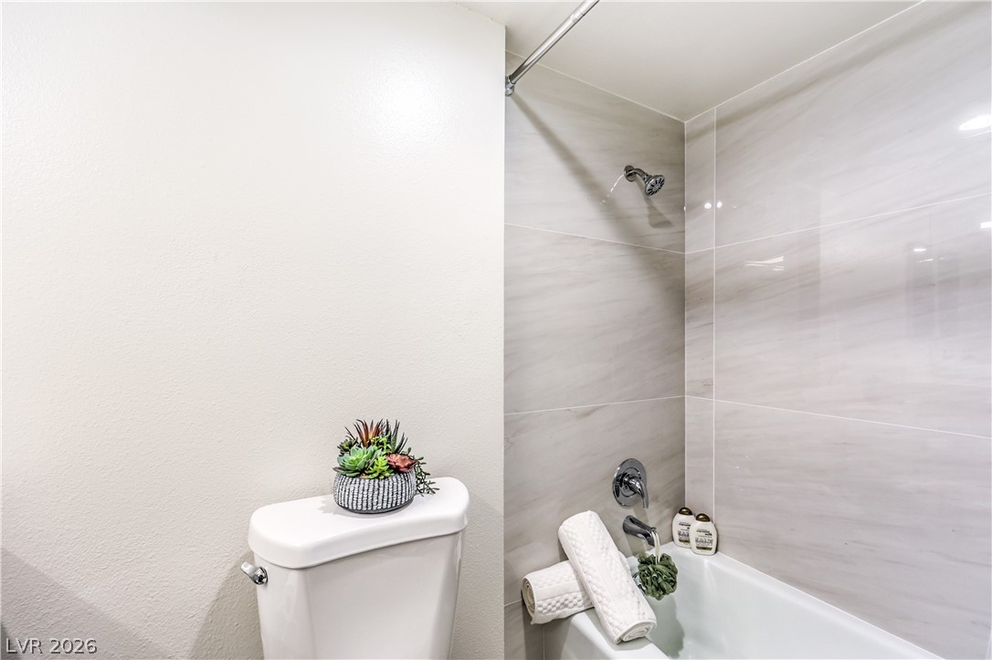 Photo 26 of 46, 3111 Bel Air Drive #14B