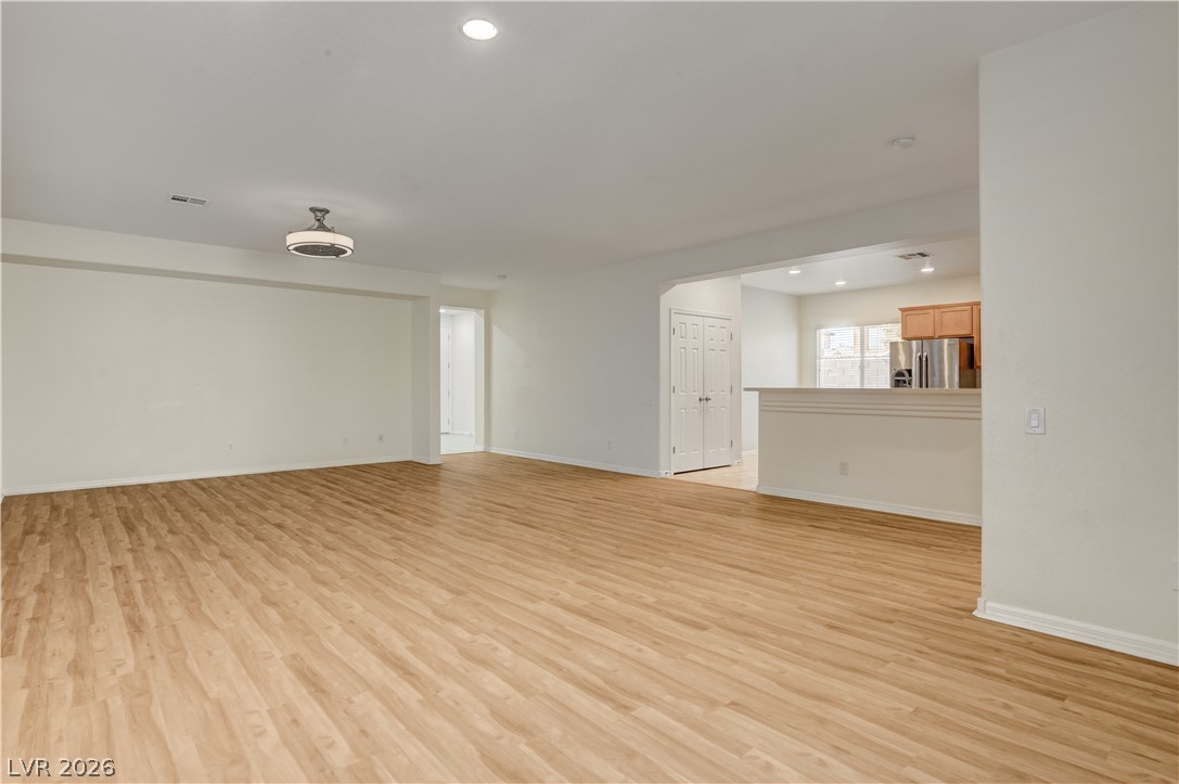Photo 4 of 6444 Bristlebird Street
