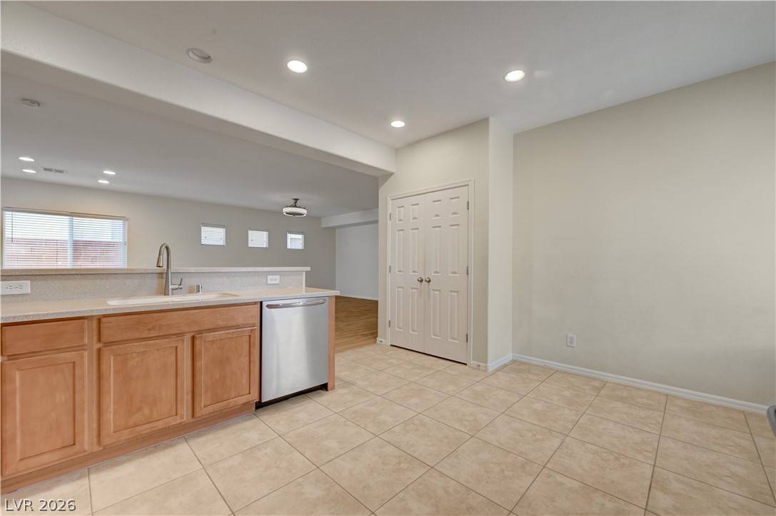 Photo 8 of 26, 6444 Bristlebird Street