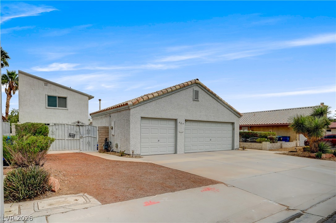 Photo 3 of 809 Upland Boulevard