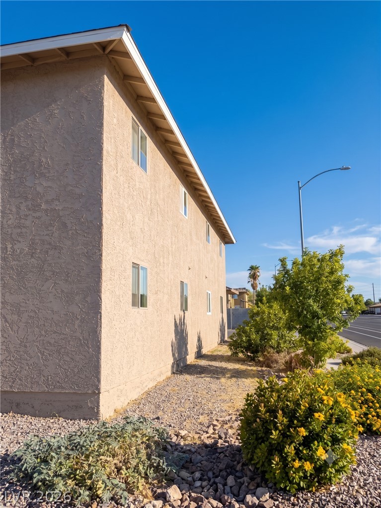 Photo 4 of 200 Kola Street
