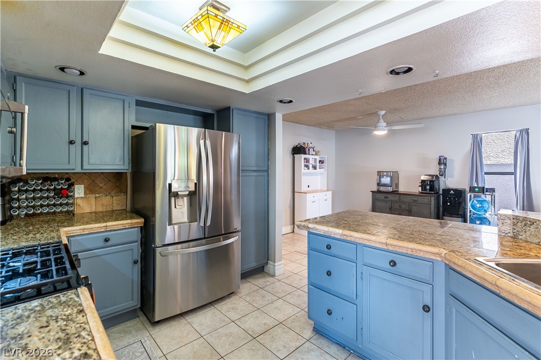 Photo 7 of 27, 138 Monteen Drive