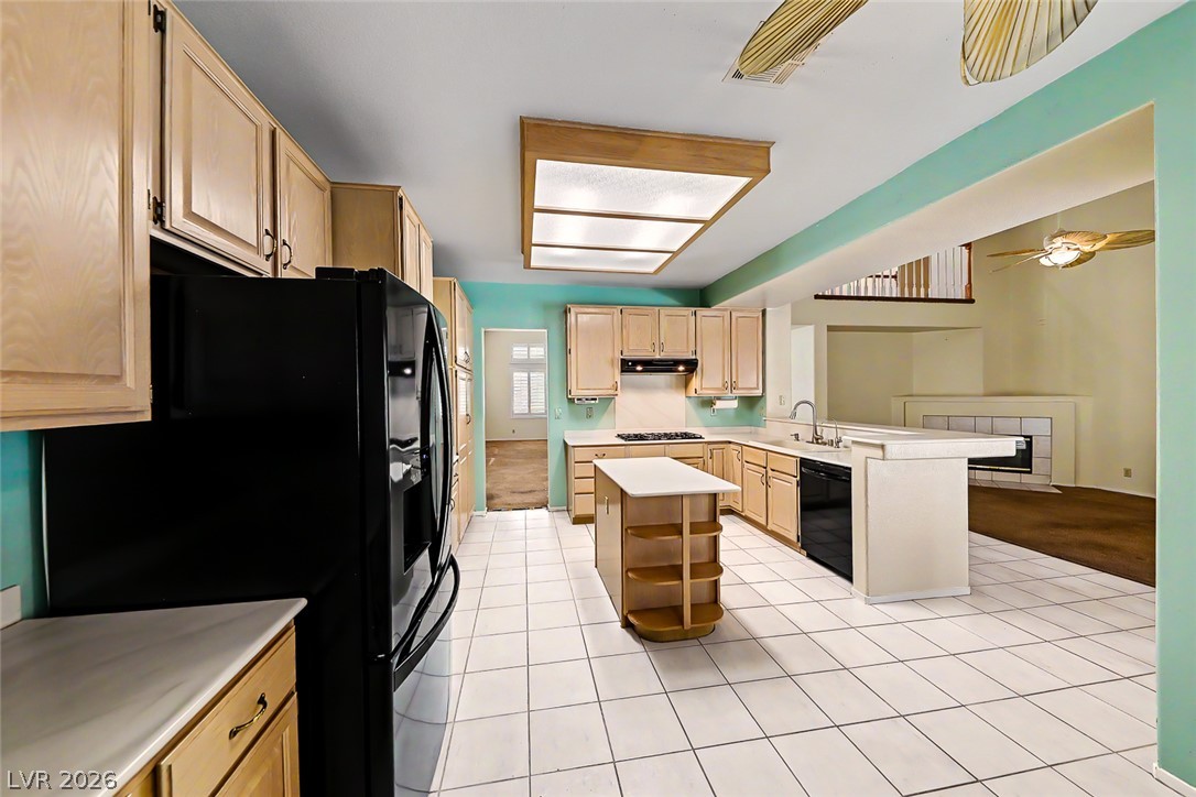 Photo 17 of 39, 7628 Belmondo Lane