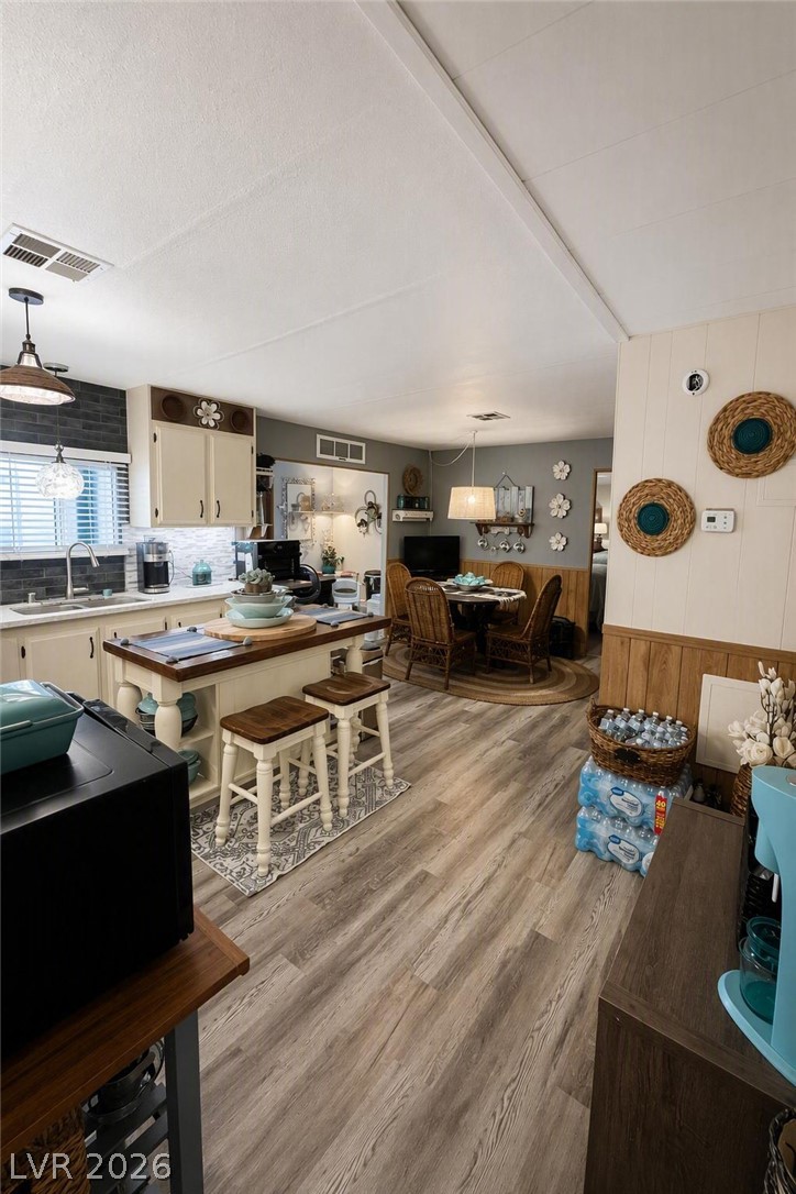 Photo 4 of 3360 Fort Smith Drive