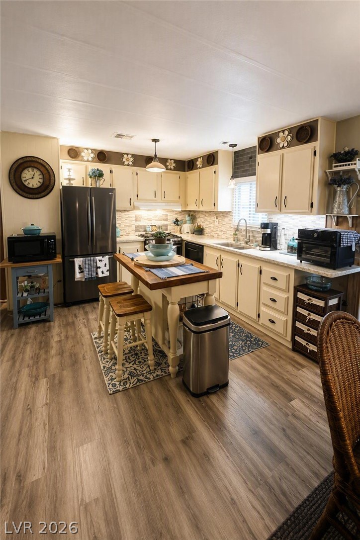 Photo 6 of 23, 3360 Fort Smith Drive