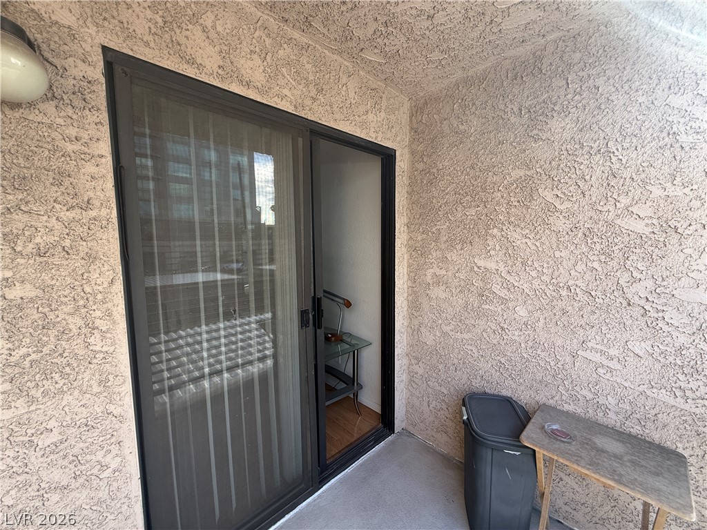 Photo 16 of 21, 460 Elm Drive #201