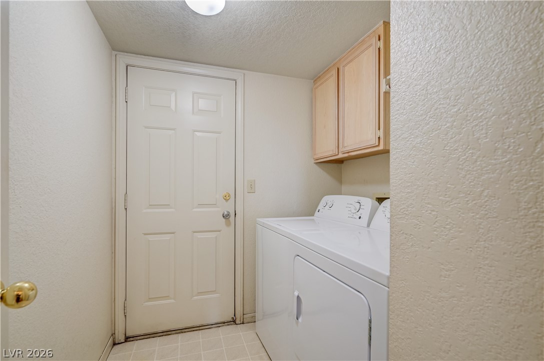 Photo 17 of 56, 7129 Deepriver Circle