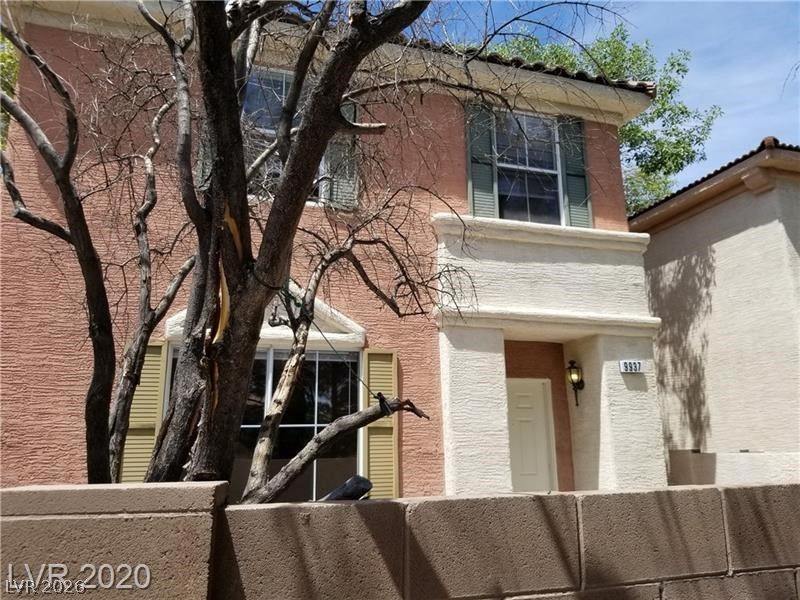 Photo 8 of 41, 9937 La Paca Avenue