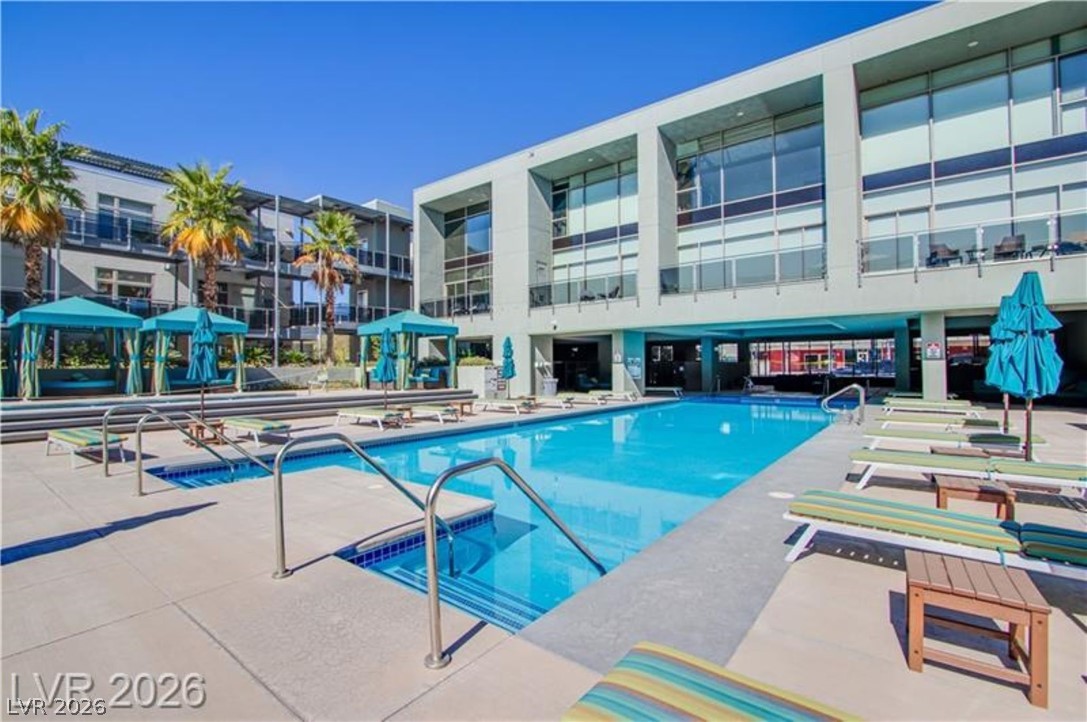 Photo 36 of 42, 8925 W Flamingo Road #228