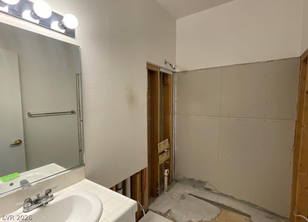 Photo 8 of 15, 6201 E Lake Mead Boulevard #204