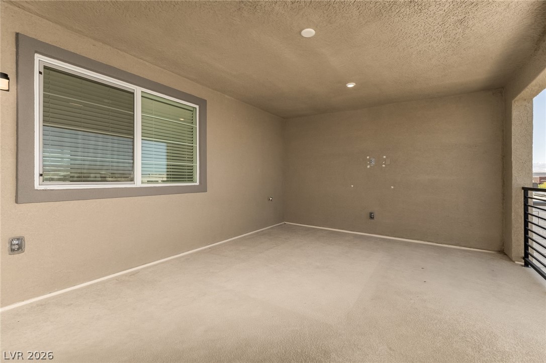 Photo 33 of 47, 1111 Heliodor Avenue