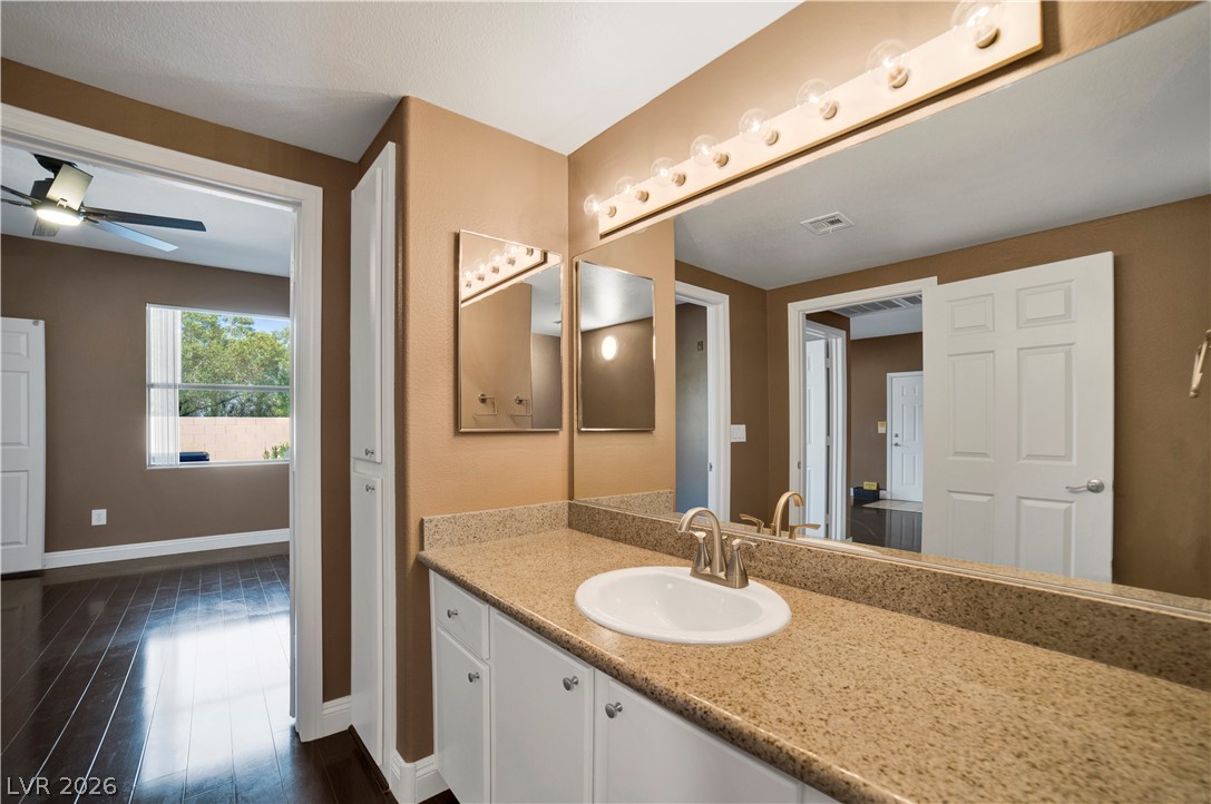 Photo 18 of 21, 8000 W Badura Avenue #1135