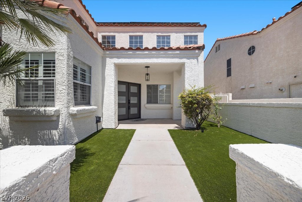 Photo 2 of 8024 Shorecrest Drive