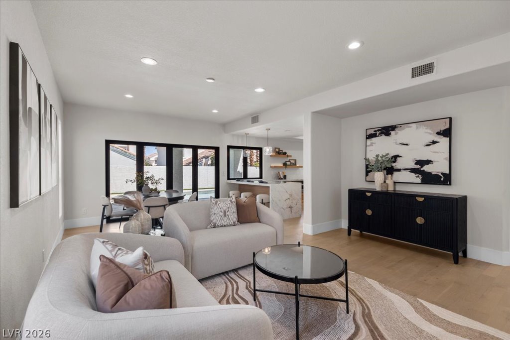 Photo 8 of 41, 8024 Shorecrest Drive