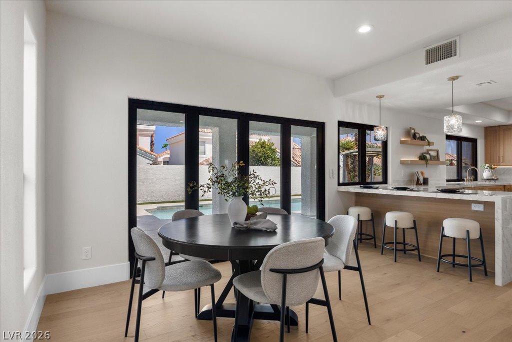 Photo 9 of 41, 8024 Shorecrest Drive