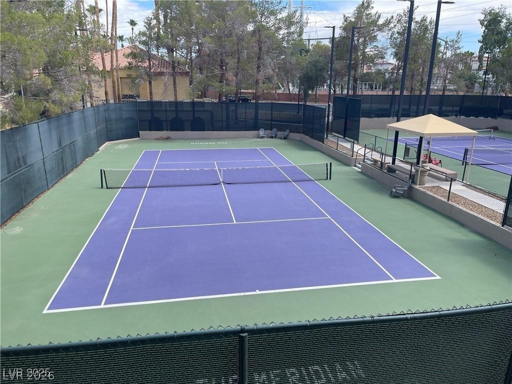 Photo 11 of 39, 210 E Flamingo Road #101