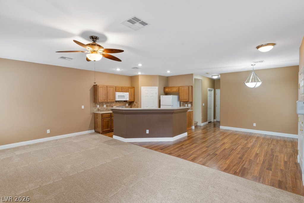 Photo 15 of 38, 8710 Horizon Wind Avenue #103