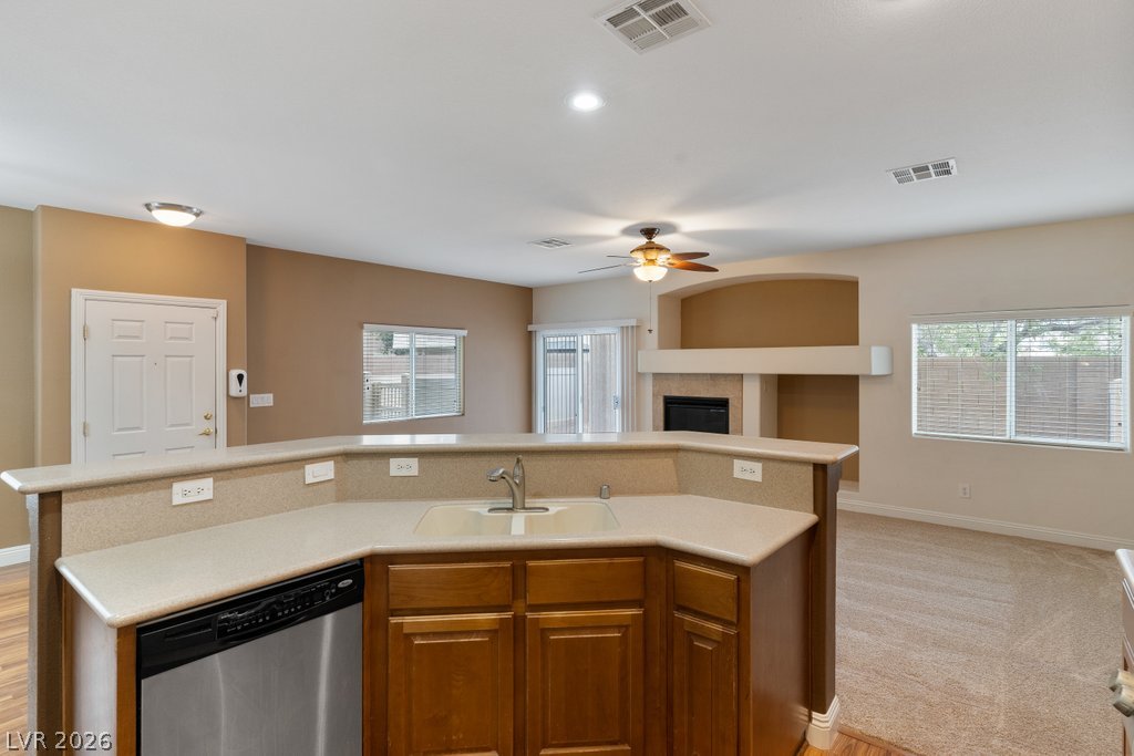 Photo 16 of 38, 8710 Horizon Wind Avenue #103