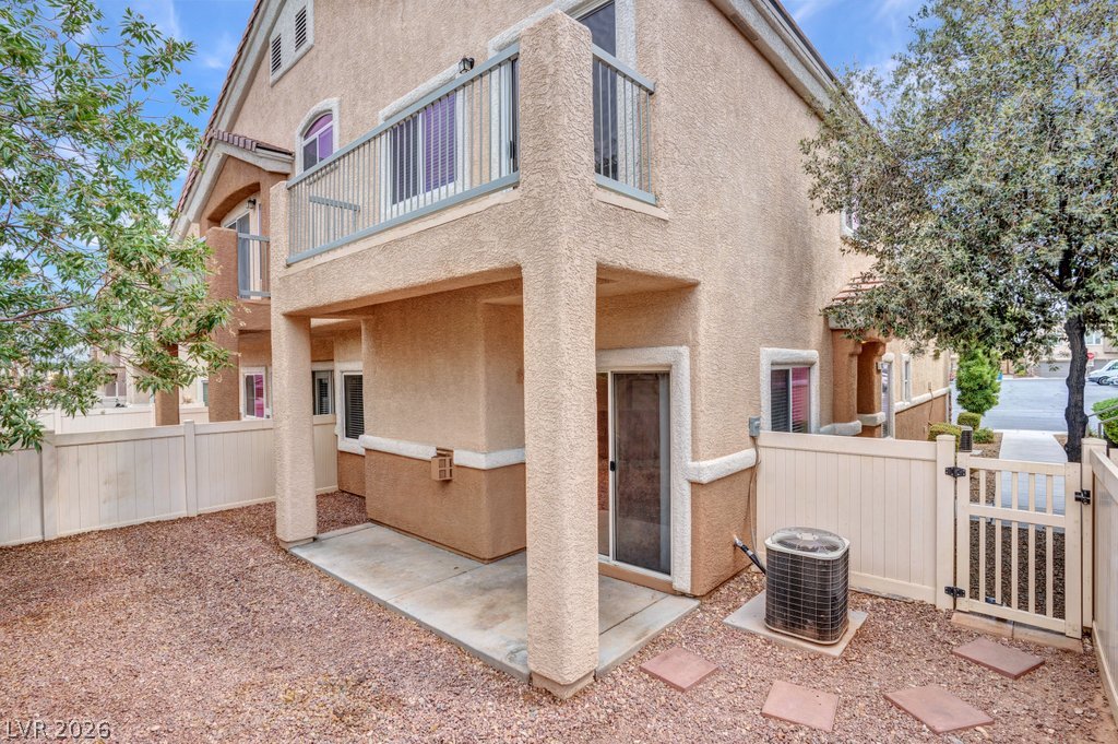 Photo 31 of 38, 8710 Horizon Wind Avenue #103