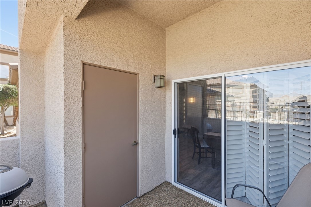 Photo 32 of 35, 8725 W Flamingo Road #102