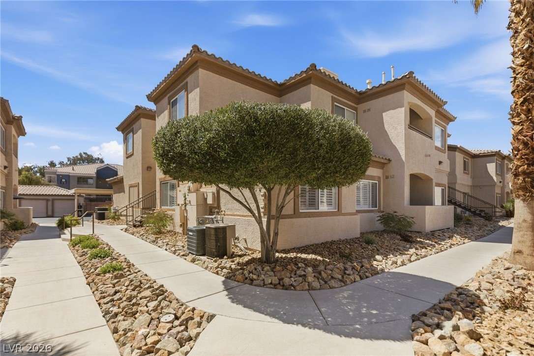 Photo 2 of 8725 W Flamingo Road #102