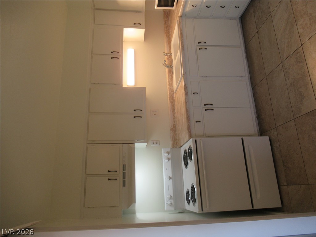 Photo 13 of 35, 357 E VAN WAGENEN Street #0
