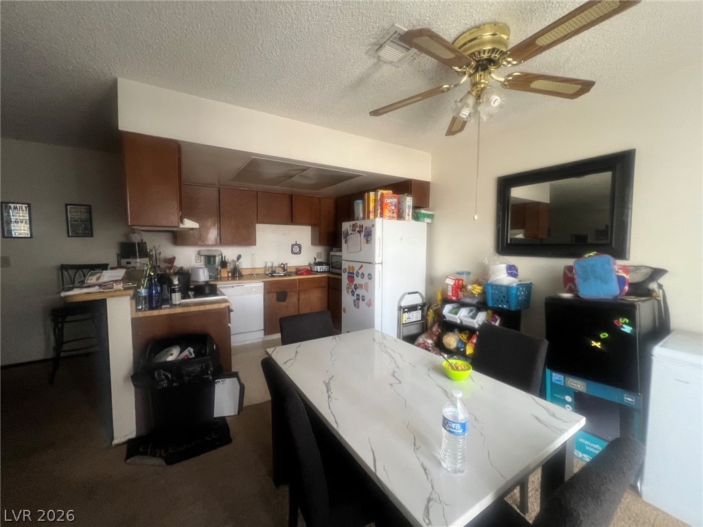 Photo 6 of 11, 1461 Tamareno Circle #C