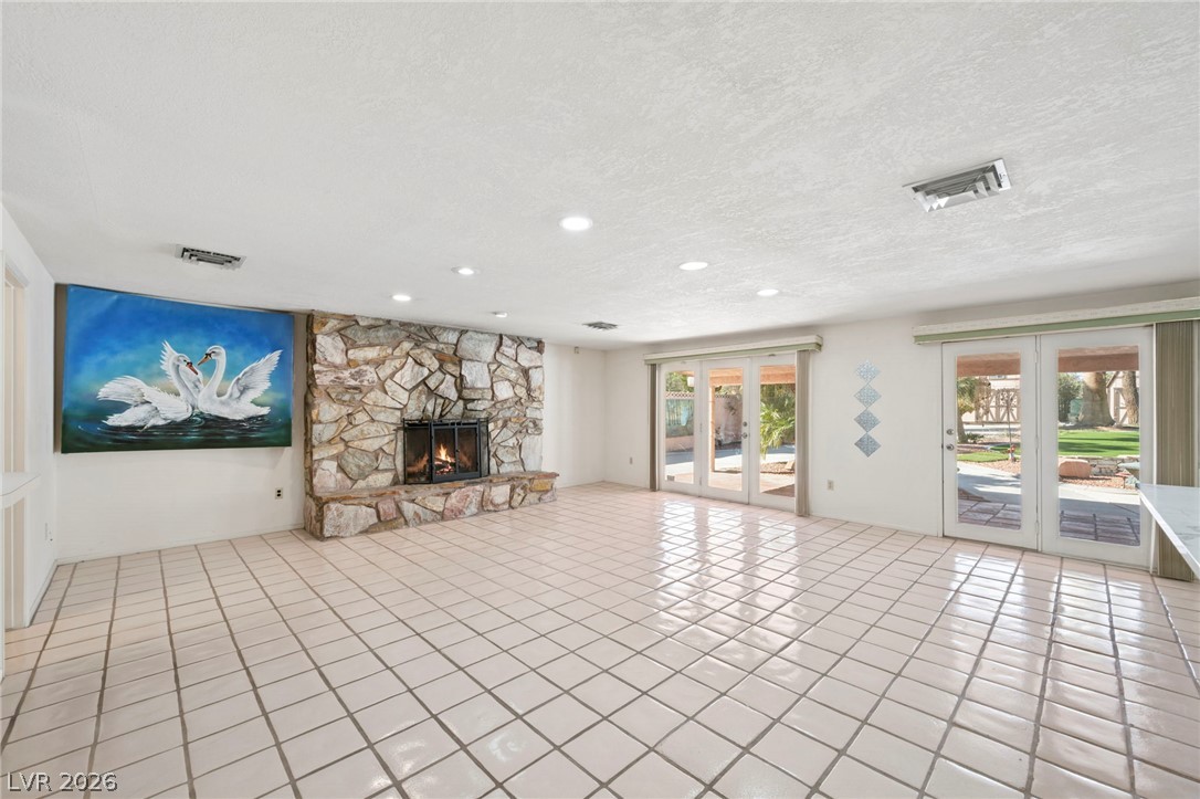 Photo 40 of 61, 2935 S Torrey Pines Drive