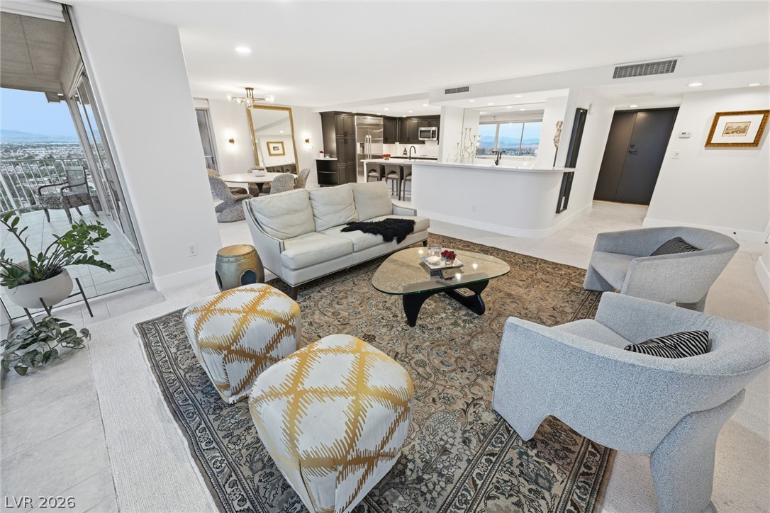 Photo 8 of 49, 3111 Bel Air Drive #15D