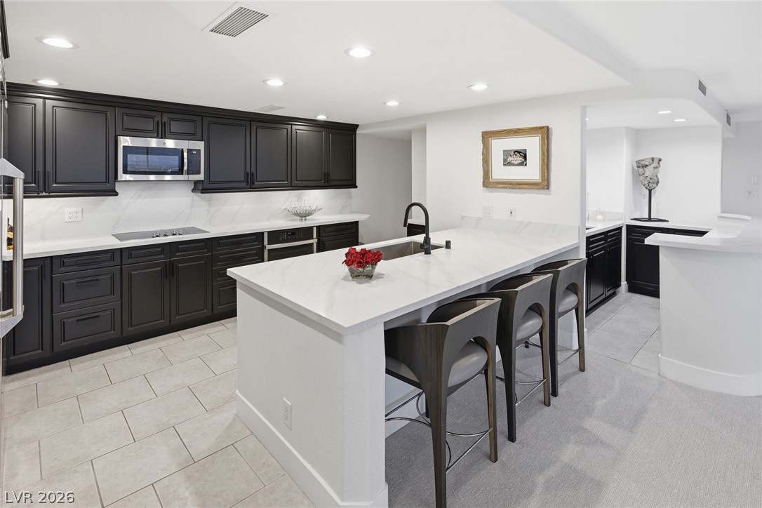Photo 15 of 49, 3111 Bel Air Drive #15D