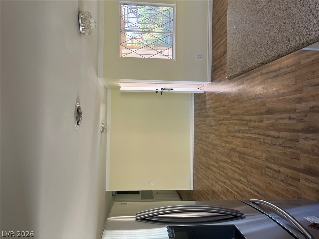 Photo 4 of 4958 Bock Street