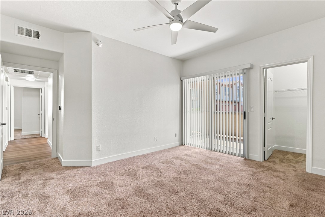 Photo 19 of 41, 1704 Queen Victoria Street #102