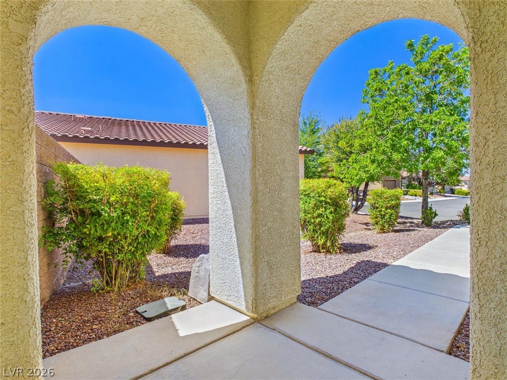 Photo 8 of 61, 4791 Leone Avenue