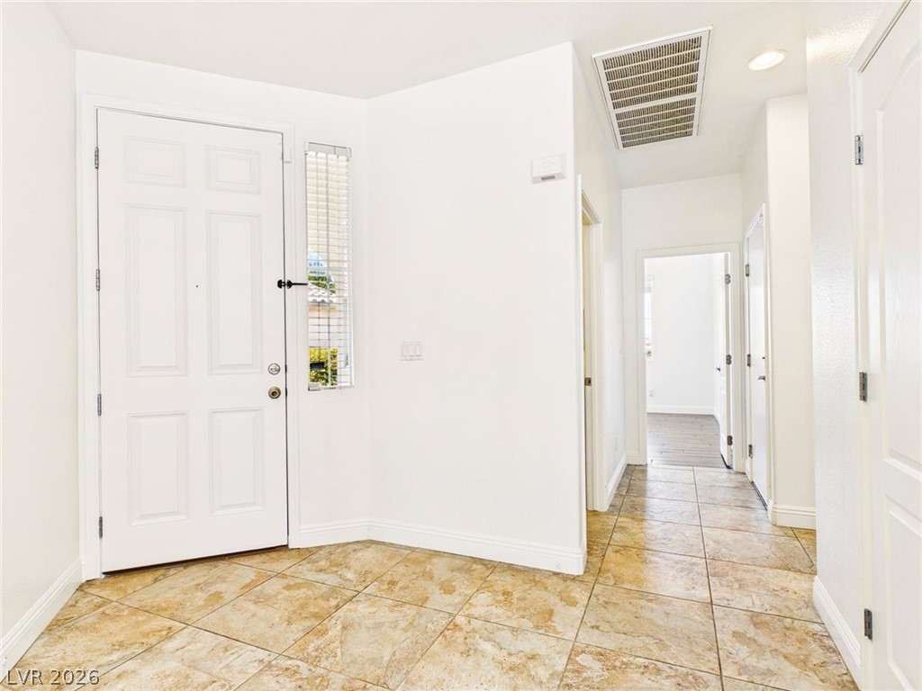 Photo 10 of 61, 4791 Leone Avenue