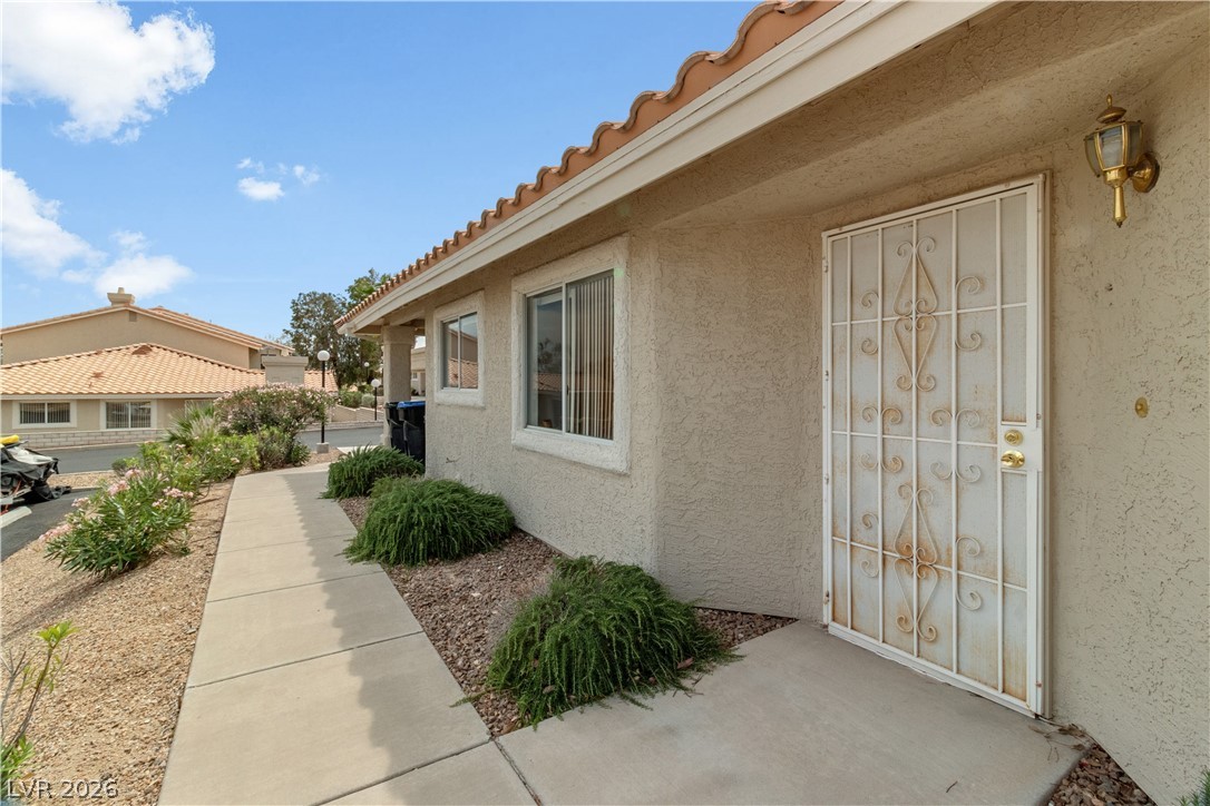 Photo 3 of 2250 Camel Mesa Drive