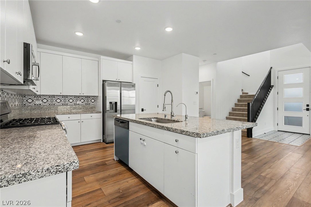 Photo 6 of 19, 3206 Centano Avenue