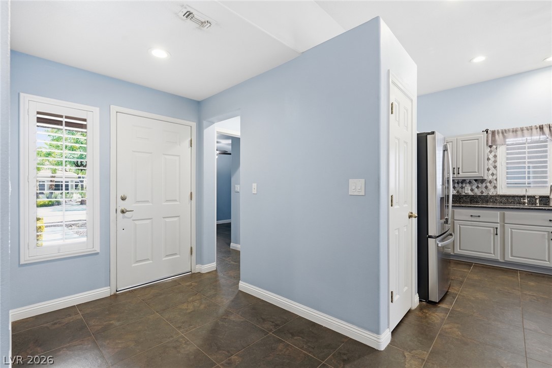 Photo 7 of 38, 507 Dart Brook Place